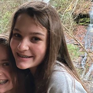 Meet your Posher, Lucy